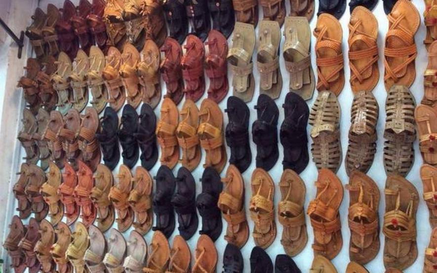 Kolhapuri chappal cheap shop near me